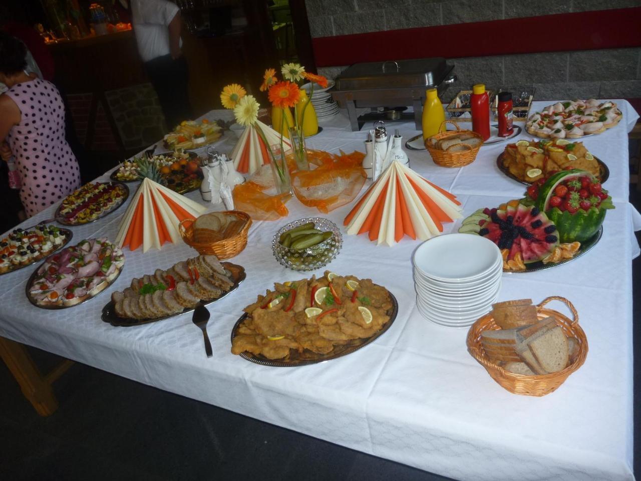 Famozclub Otel Bakov nad Jizerou Dış mekan fotoğraf